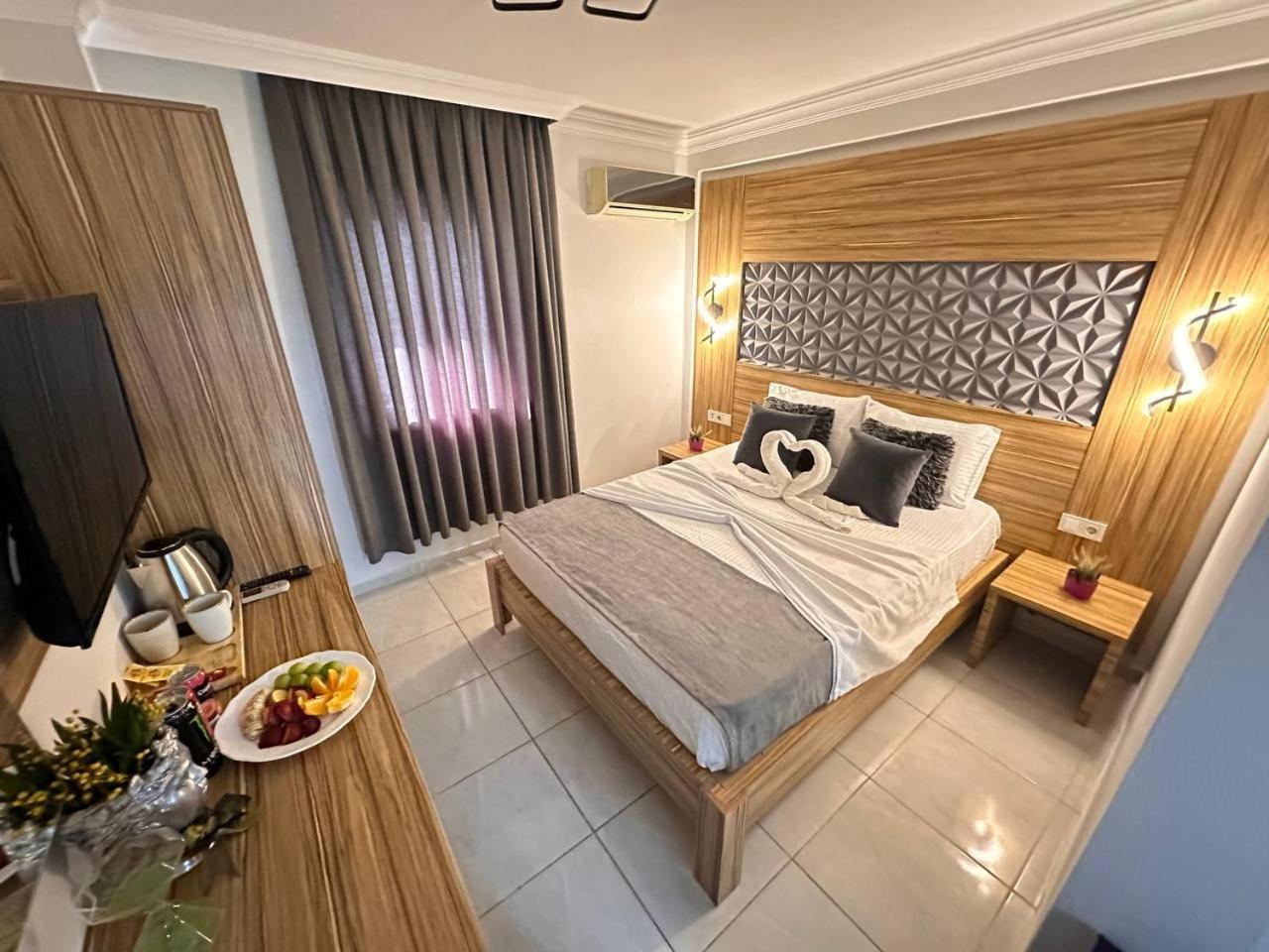 Royal Ezel Hotel อันตัลยา ภายนอก รูปภาพ
