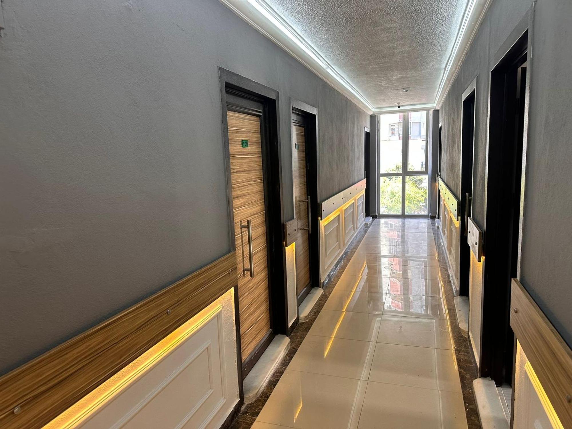 Royal Ezel Hotel อันตัลยา ภายนอก รูปภาพ