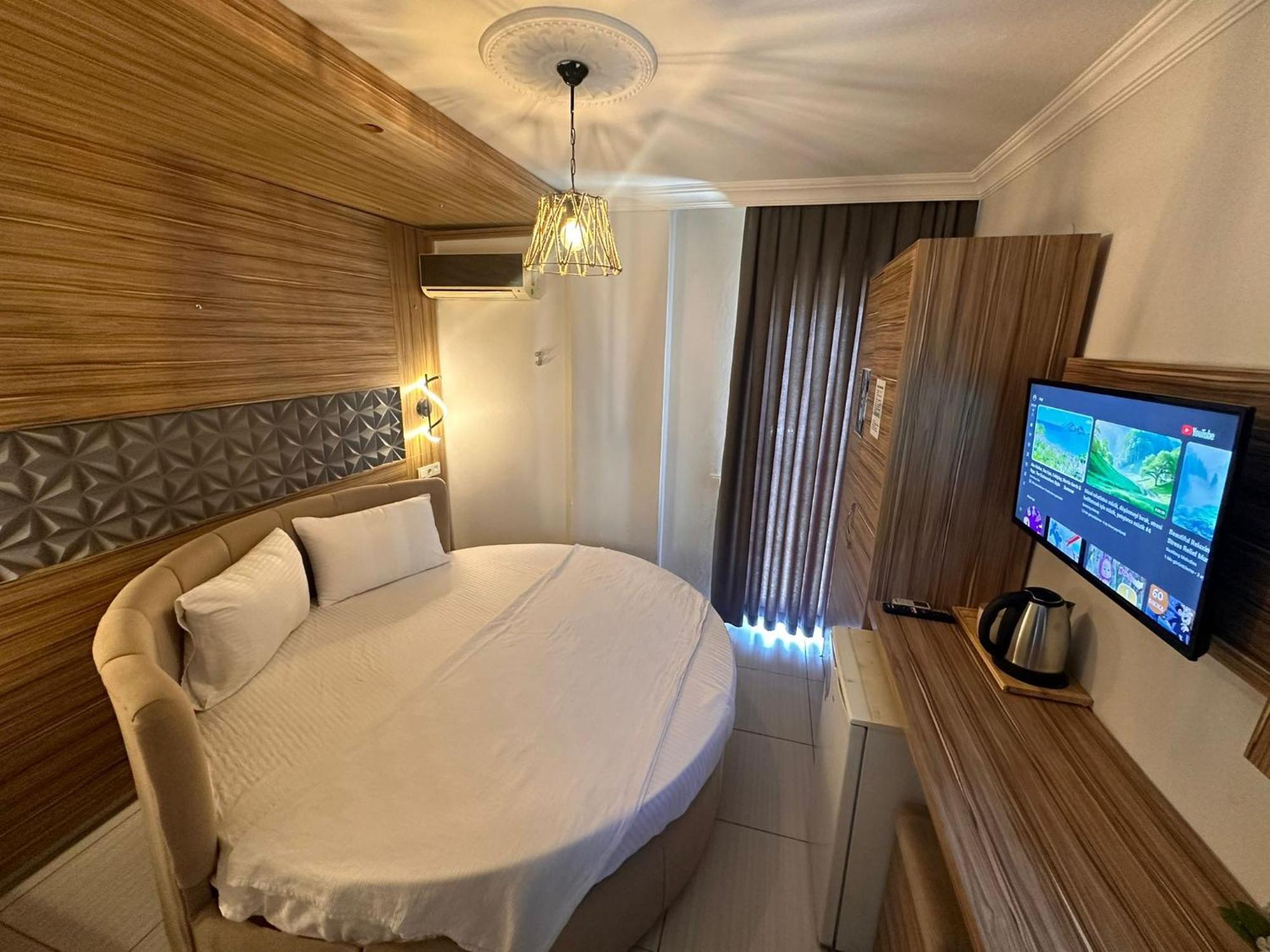 Royal Ezel Hotel อันตัลยา ภายนอก รูปภาพ