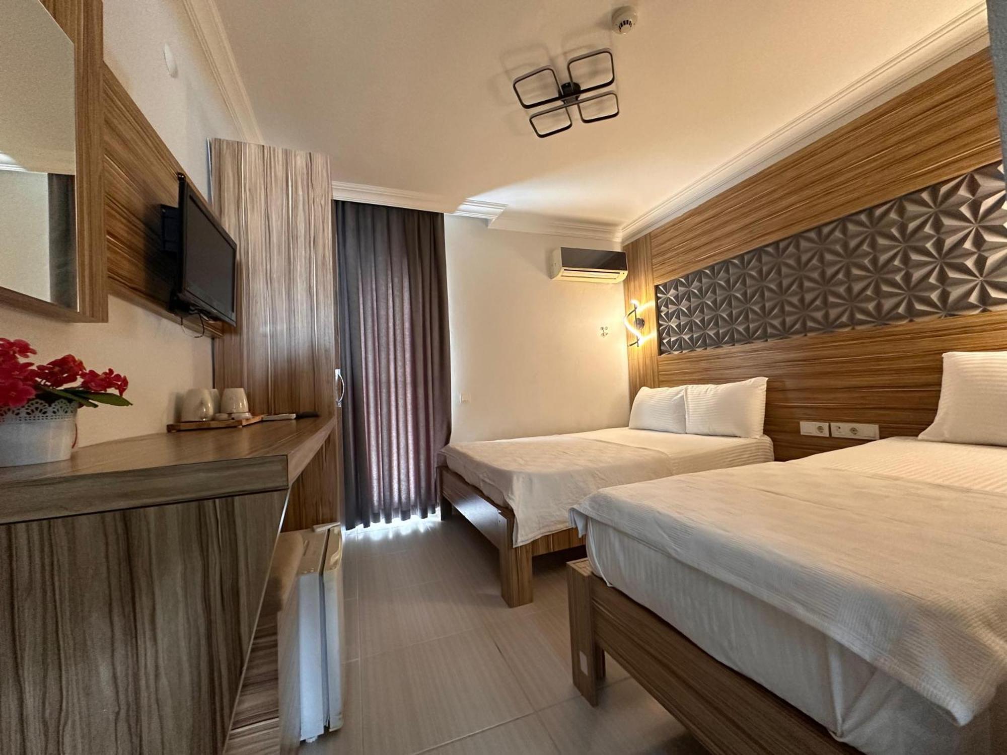 Royal Ezel Hotel อันตัลยา ภายนอก รูปภาพ