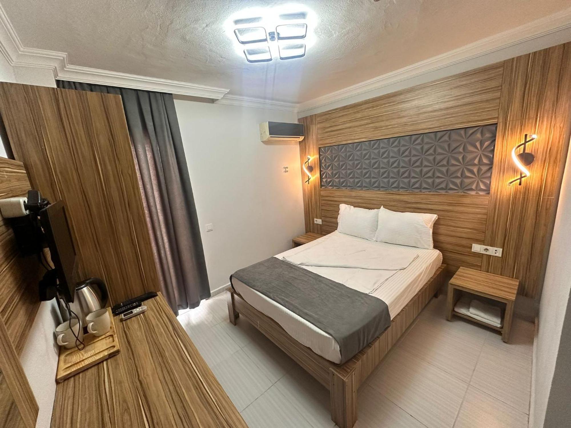 Royal Ezel Hotel อันตัลยา ภายนอก รูปภาพ