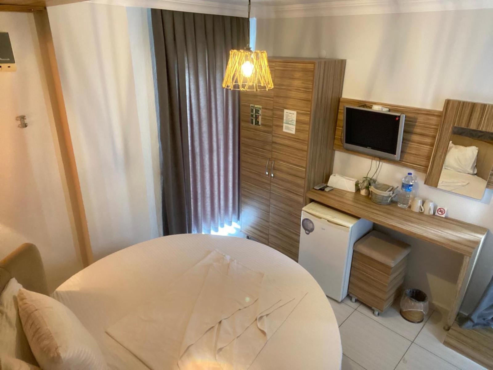 Royal Ezel Hotel อันตัลยา ภายนอก รูปภาพ